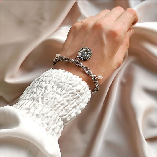 screenshot-2022-02-04-at-14-26-51-annet-jewelry-at-taplink-png.21724